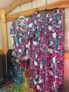 Ashley Stewart Vibrant Floral Two-Piece Set in Fuchsia, Teal & White & Green